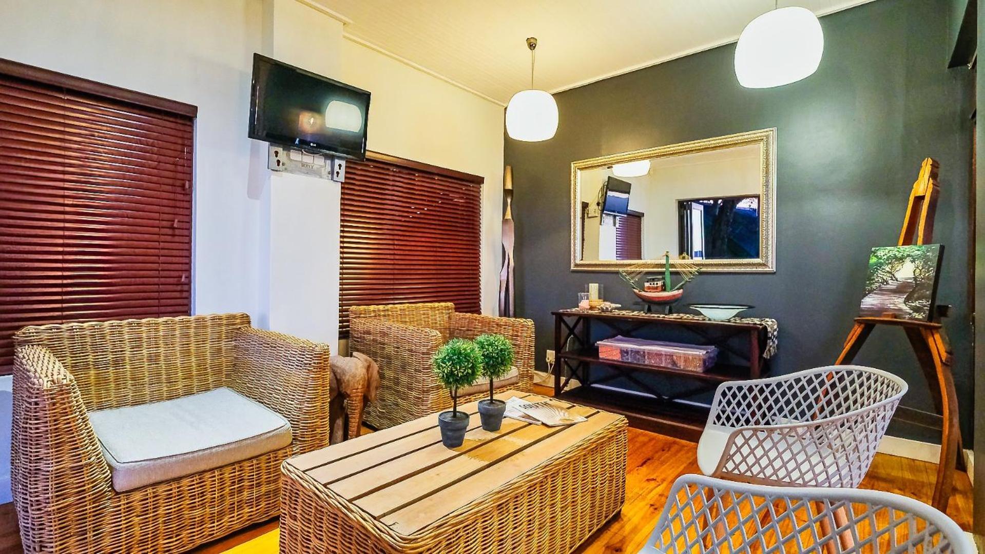 Under The Boardwalk B&B Guest House 维德尼斯 外观 照片